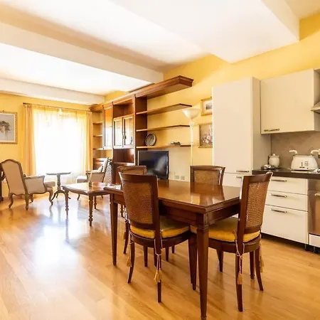 Deliziosa Casa Nel Centro Di Palazzo Storico Zambeccari