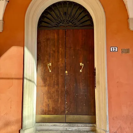 Lägenhet Deliziosa Casa Nel Centro Di Palazzo Storico Zambeccari