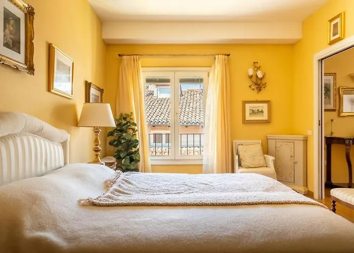 Deliziosa Casa Nel Centro Di Palazzo Storico Zambeccari