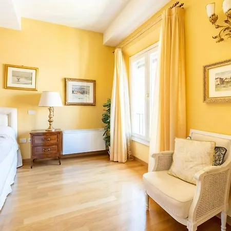 Deliziosa Casa Nel Centro Di Palazzo Storico Zambeccari